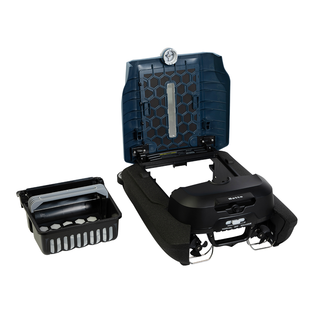 Betta Flex - Solar-Powered Robotic Pool Skimmer